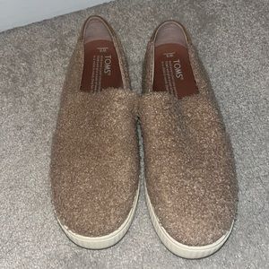 Tom’s Brown Fuzzy Shoes